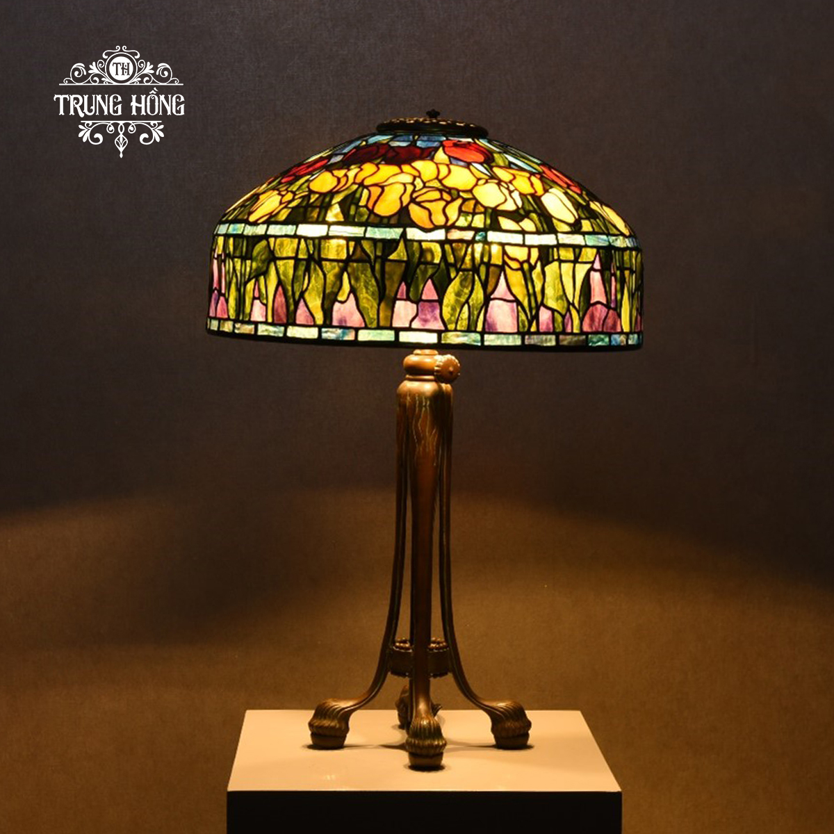Tiffany Tulip Table Lamp 20
