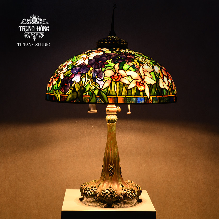 Đèn Tiffany Orchid - Biểu Tượng Của Sự Sang Trọng và Quý Phái