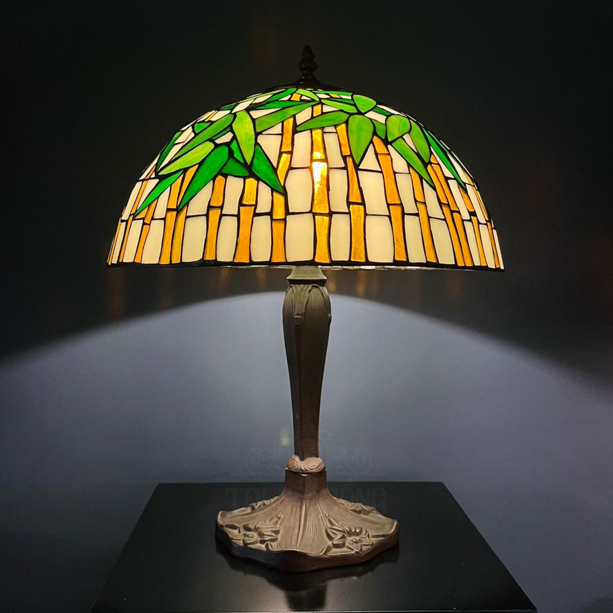 Tiffany Lamp Trúc quân tử