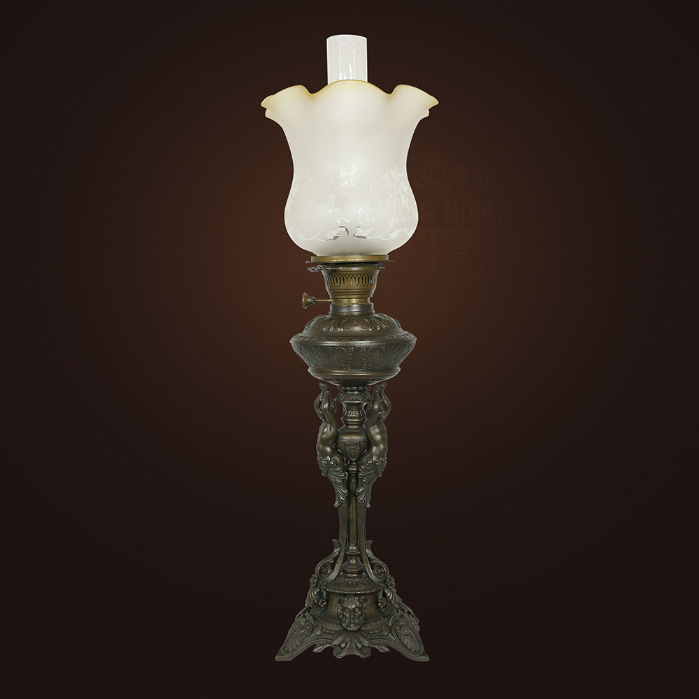 Đèn dầu phong cách thời Louis XIV, thế kỷ XIX
