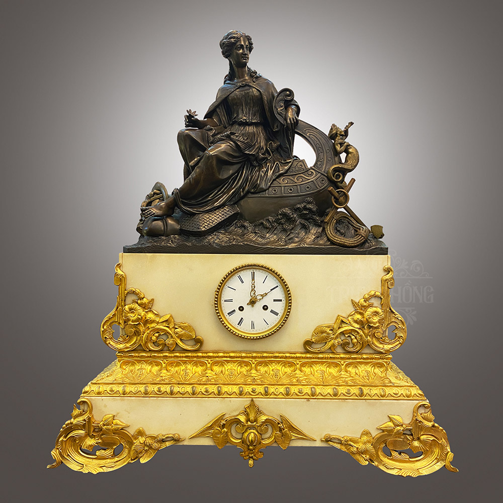 Đồng hồ cổ tượng nữ thần Aphrodite bằng đá Marble phong cách thời Louis